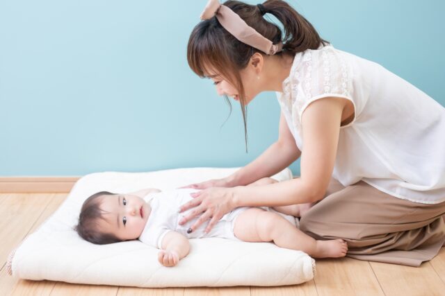 宮古島市中央公民館「ママと赤ちゃんの親子ヨガ講座」受講生募集