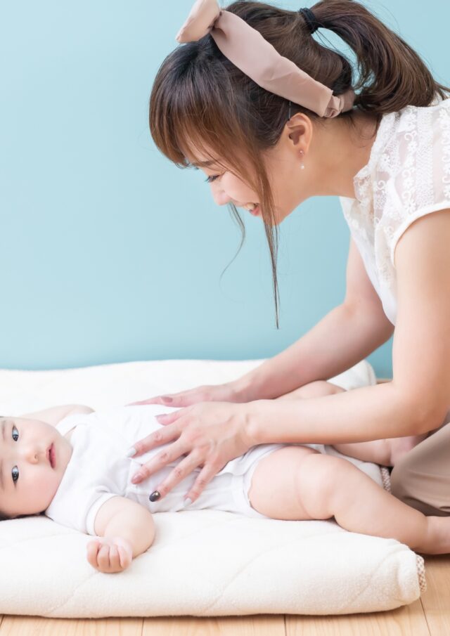 宮古島市中央公民館「ママと赤ちゃんの親子ヨガ講座」受講生募集